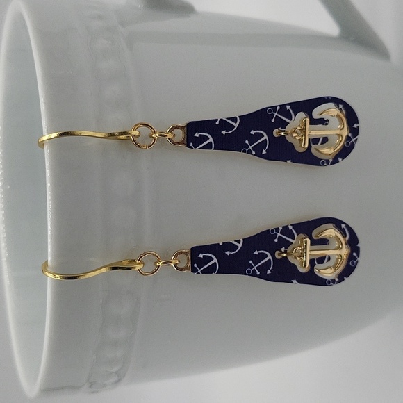 1802- Handmade Nautical Anchor Dangle Earrings NWT - Picture 1 of 7
